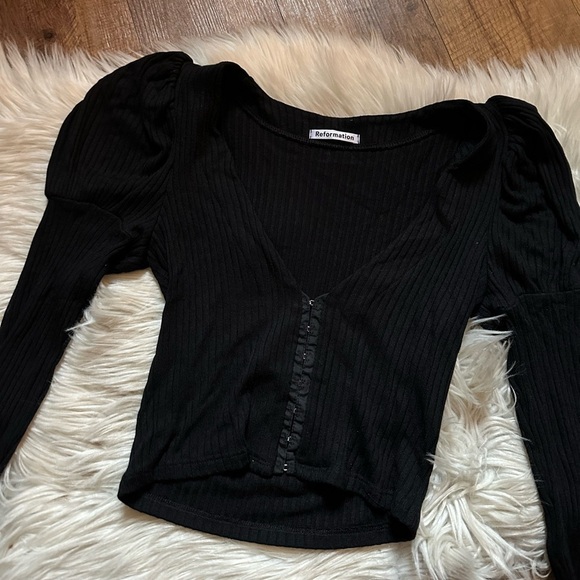 REFORMATION Einkorn Ribbed Puff Sleeve Top - Picture 5 of 7